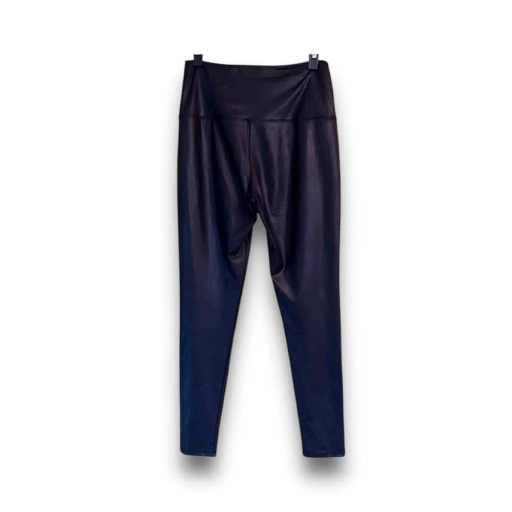 Faux Leather Leggings in Black. Size Medium.